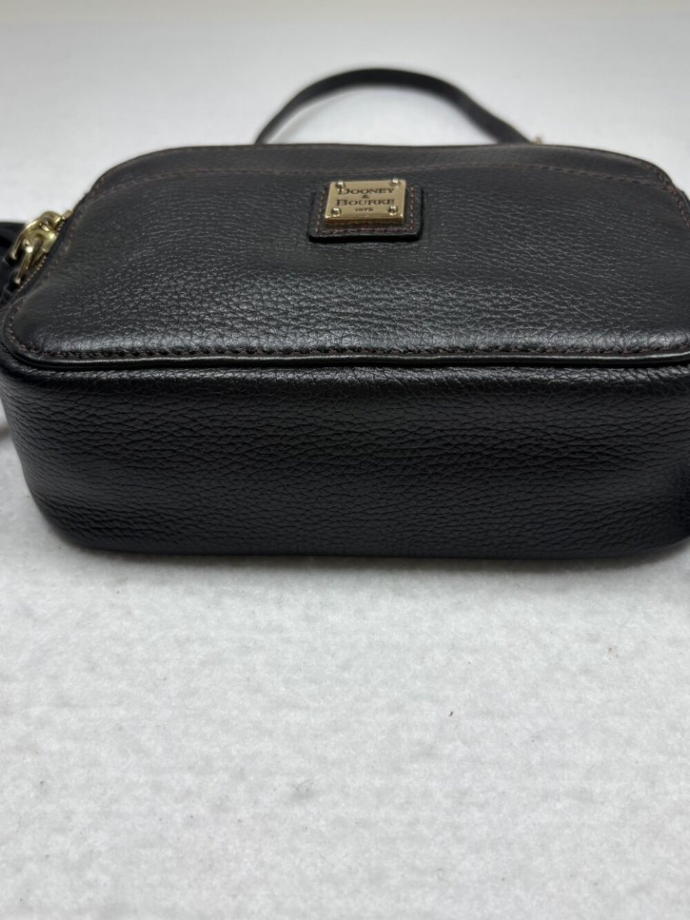 Dooney & Bourke Ambler Double Zip Top Handle Crossbody Shoulder Camera Bag Chic - Picture 5 of 13